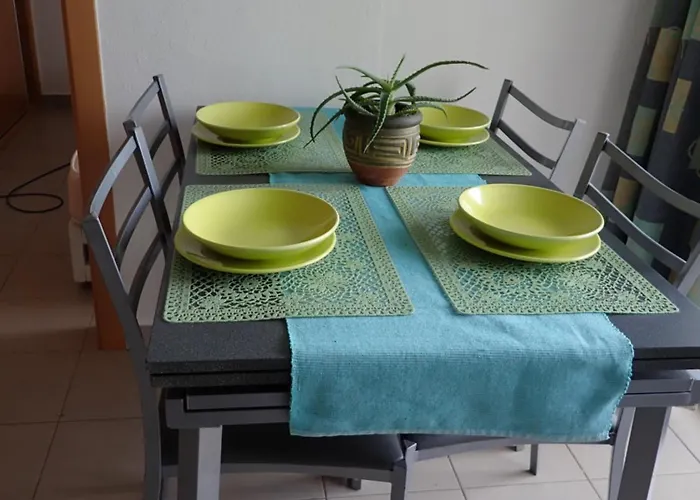 Great Value 5 Mins To De Rocha *